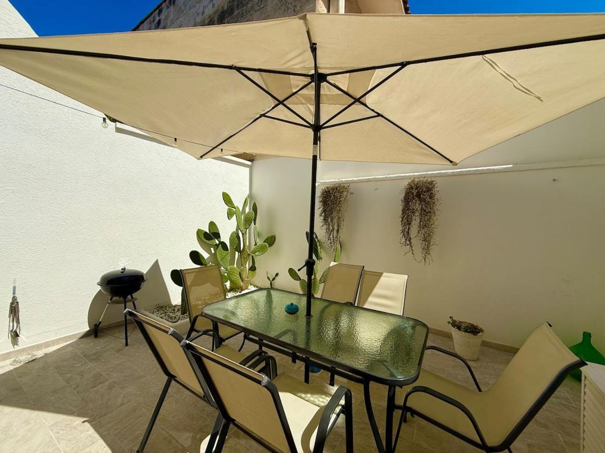 Villa Ranieri-Casa Con Vista A Campo Di Mare Torre San Gennaro Exteriör bild